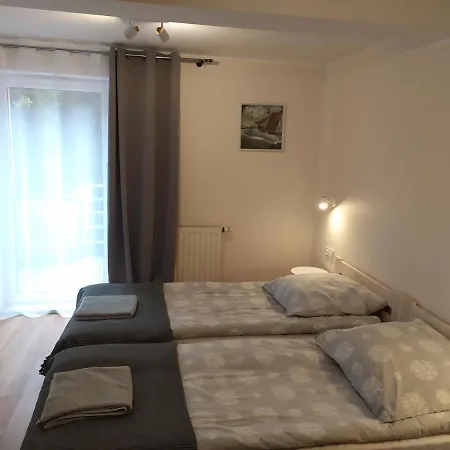 Dwa Z Prywatna Kuchnia I Lazienka - Niedaleko Plazy Gdynia